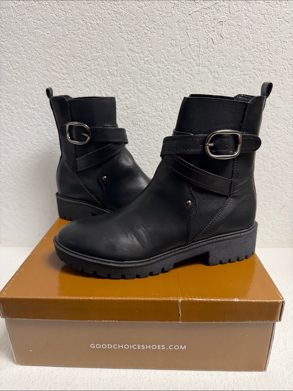 NIB- GC Black Buckle Ankle Boots for Women 9.5